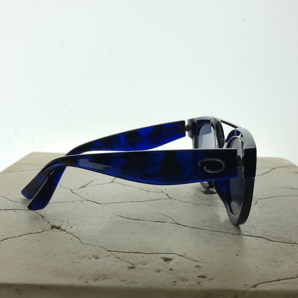 Oscar DeLa Renta Round Royal Blue Tortoise Shell Thick Arm Blue Tint - Picture 6 of 8